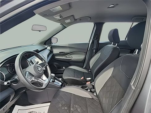 Used 2019 Nissan Kicks S FWD image 24