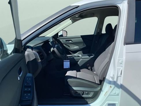 New 2026 Nissan Rogue SV image 11