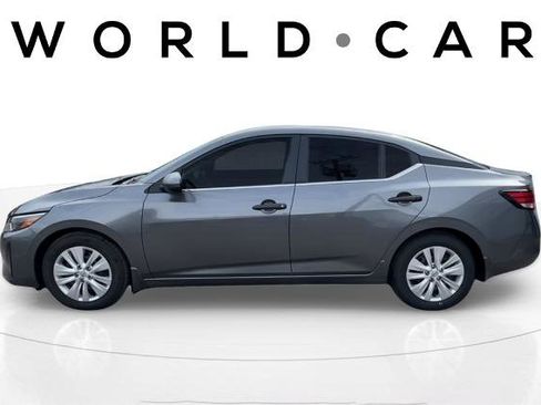 Certified 2025 Nissan Sentra S image 6