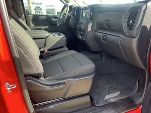 Used 2022 Chevrolet Silverado 1500 Custom Trail Boss w/ LPO, Dark Essentials Package AWD/4WD image 15
