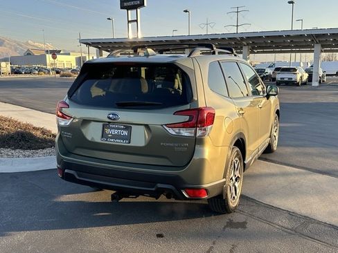 Used 2019 Subaru Forester Premium w/ All-Weather Package image 29