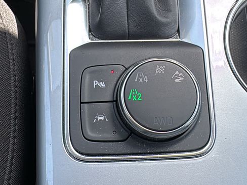 Used 2024 Chevrolet Blazer LT w/ Convenience Package AWD/4WD image 23