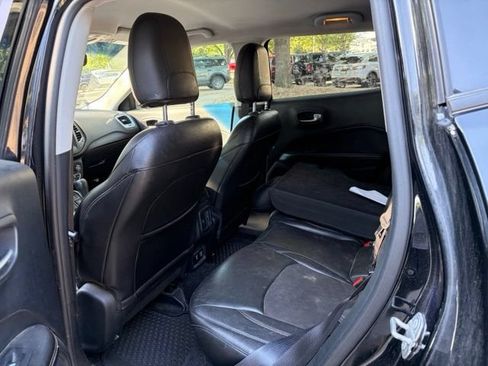 Used 2018 Jeep Compass Latitude w/ Popular Equipment Group AWD/4WD image 16