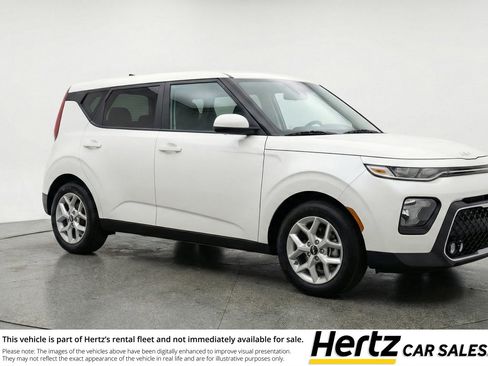 Used 2025 Kia Soul LX w/ LX Technology Package image 1