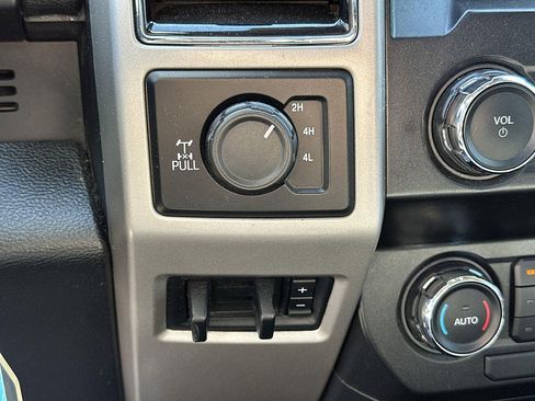 Used 2020 Ford F250 Lariat AWD/4WD image 35