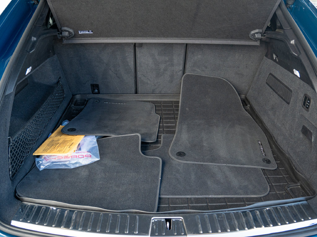 Certified 2024 Porsche Cayenne S AWD/4WD image 22