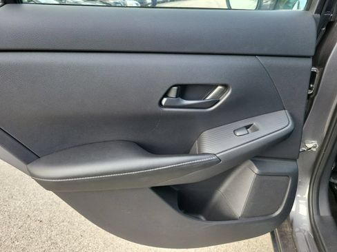 Used 2024 Nissan Sentra S FWD image 16