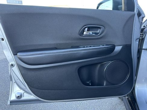 Used 2019 Honda HR-V Sport image 15