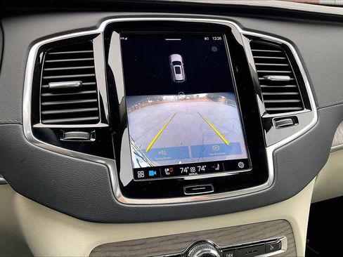 Used 2023 Volvo XC90 B6 Ultimate w/ Protection Package Premier image 24