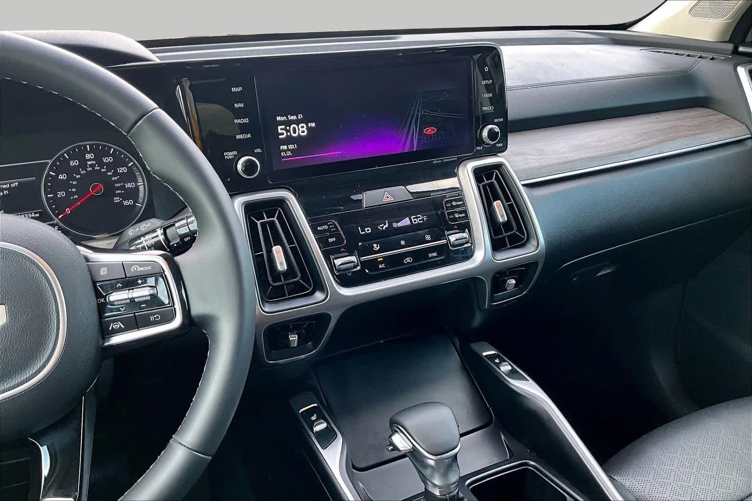 Used 2022 Kia Sorento S AWD/4WD image 7