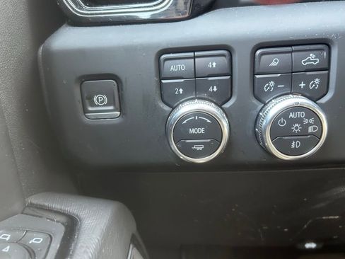 Used 2024 GMC Sierra 1500 AT4X image 13