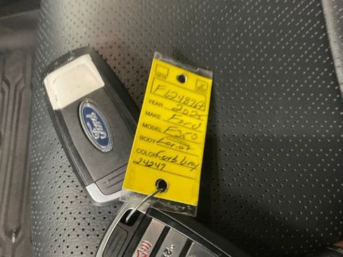 Used 2025 Ford F350 Lariat AWD/4WD image 17