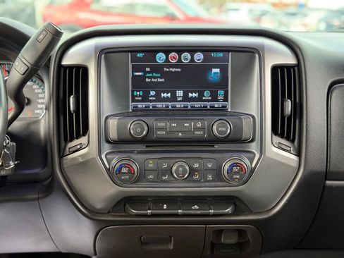 Used 2018 Chevrolet Silverado 1500 LT w/ All Star Edition AWD/4WD image 14