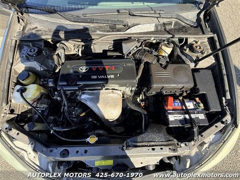 Used 2004 Toyota Camry XLE FWD image 18