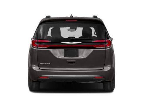 Used 2021 Chrysler Pacifica Touring w/ Cold Weather Group AWD/4WD image 5