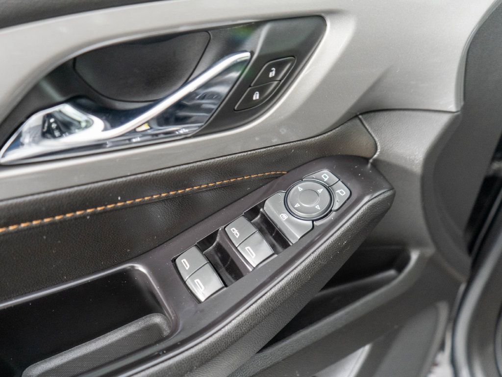 Used 2020 Chevrolet Traverse RS AWD/4WD image 25