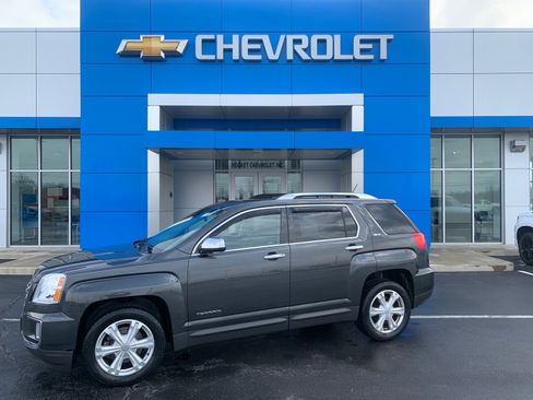 Used 2017 GMC Terrain SLT w/ Open Road Package image 1