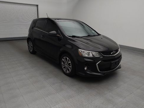 Used 2019 Chevrolet Sonic LT FWD image 13