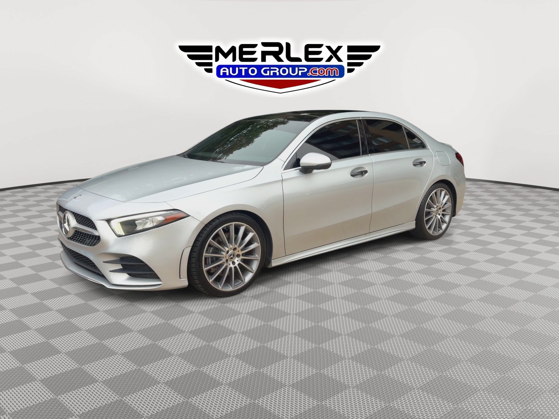 Used 2019 Mercedes-Benz A 220 w/ AMG Line image 4