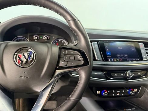 Used 2023 Buick Enclave Essence AWD/4WD image 25