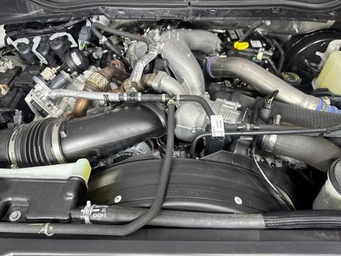 Certified 2022 Ford F250 Lariat w/ Lariat Ultimate Package AWD/4WD image 9