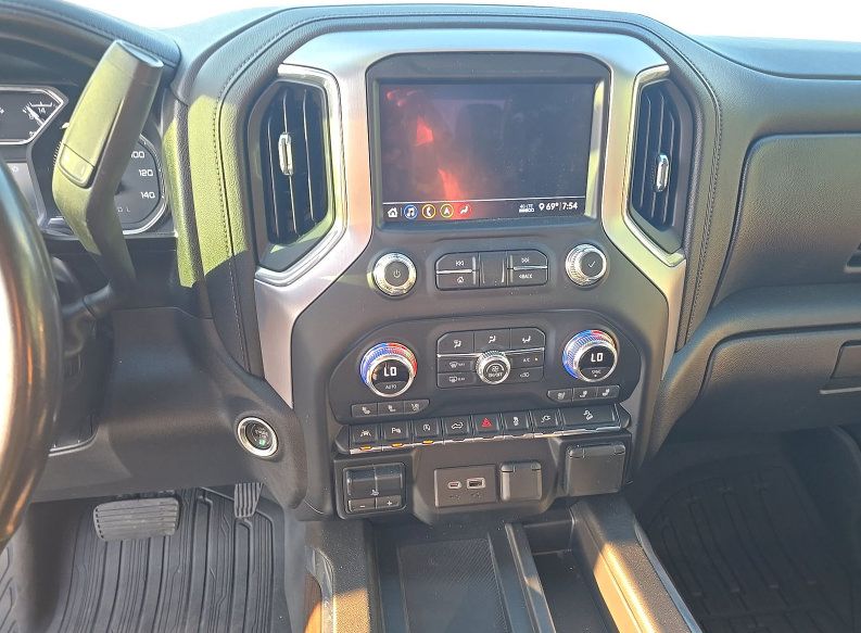 Used 2020 GMC Sierra 1500 SLT w/ SLT Premium Plus Package AWD/4WD image 9
