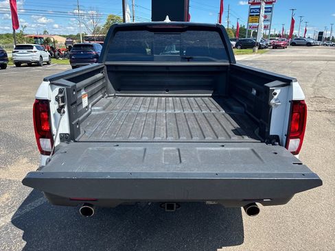Used 2023 Honda Ridgeline Black Edition image 17