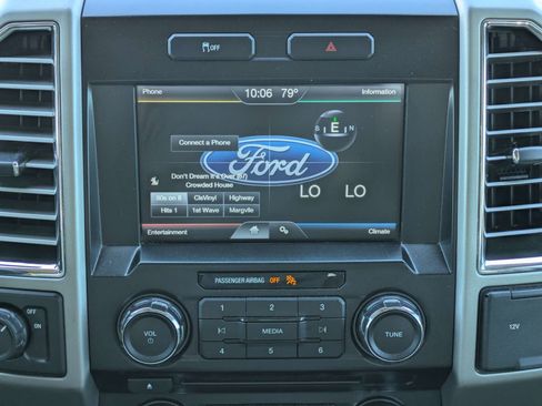 Used 2015 Ford F150 Lariat RWD image 28