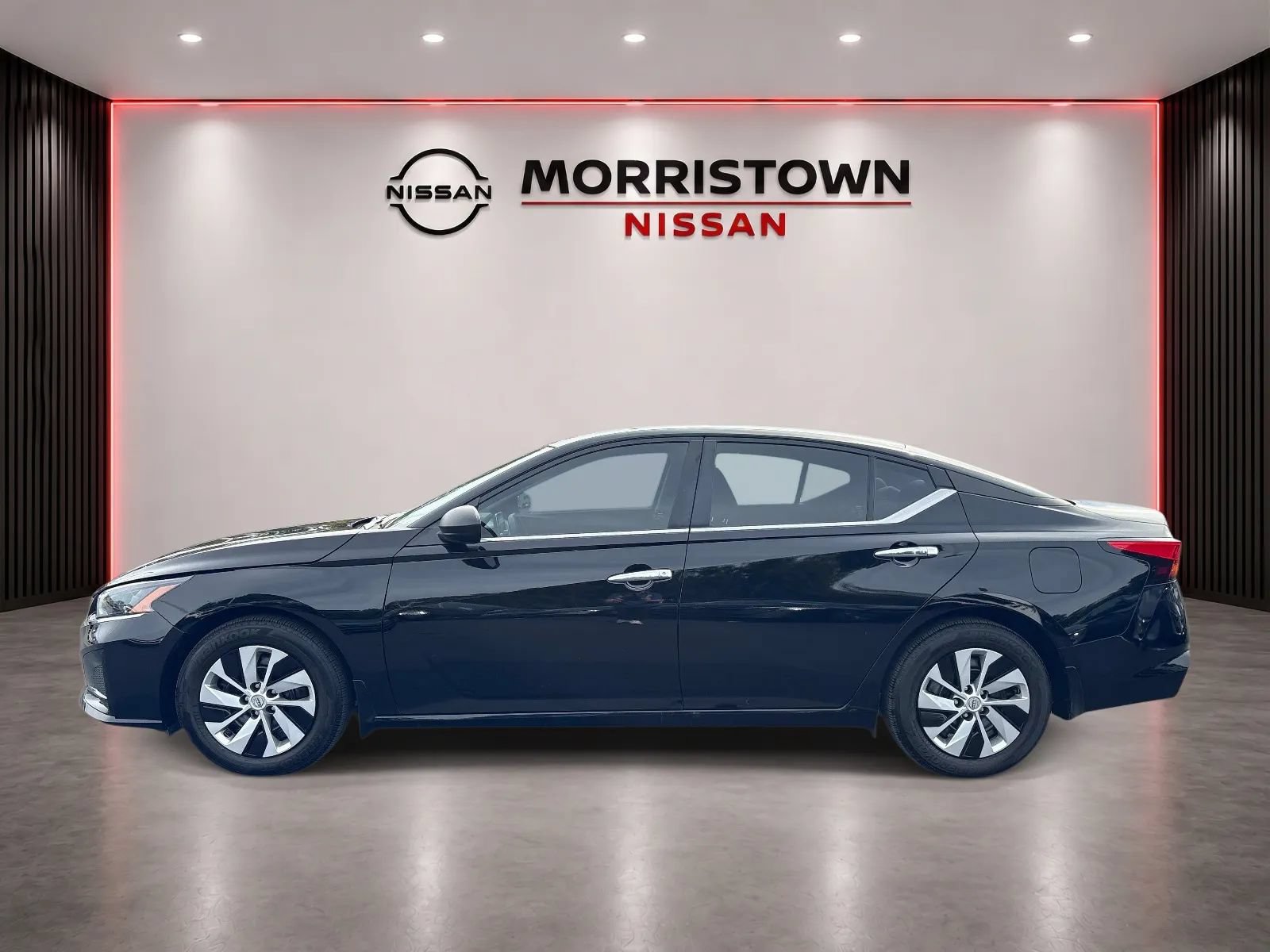 Used 2025 Nissan Altima 2.5 S FWD image 6