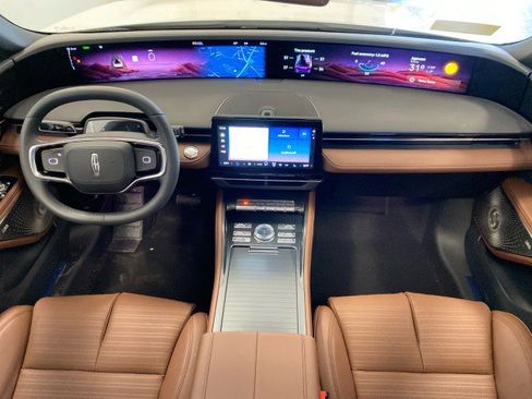 New 2026 Lincoln Nautilus Reserve image 10