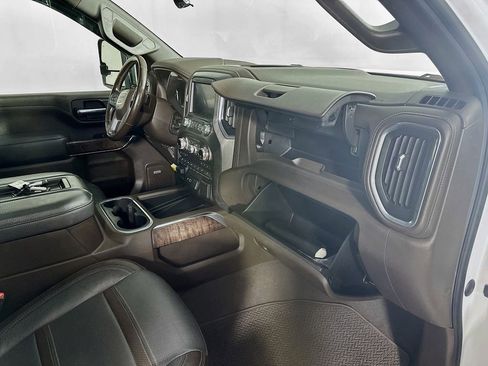 Used 2020 GMC Sierra 3500 Denali w/ Denali Ultimate Package image 31