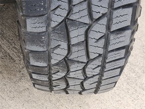 Used 2015 Ford F150 XLT w/ Equipment Group 301A Mid image 11