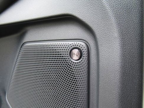 Used 2020 Ford Escape Titanium image 26