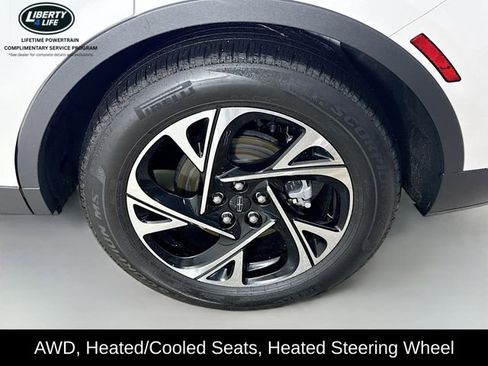 Used 2024 Lincoln Nautilus Premier w/ Equipment Group 102A image 33