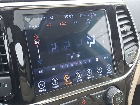 Used 2019 Jeep Grand Cherokee Limited image 17