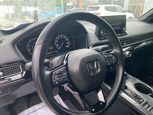 Used 2023 Honda Civic Sport image 12