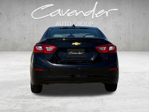 Used 2018 Chevrolet Cruze LS image 15