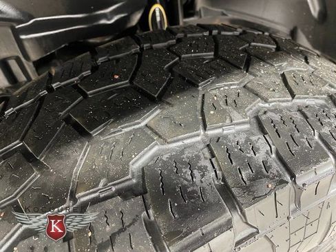 Used 2021 Jeep Wrangler Unlimited Rubicon w/ Uconnect 4C Nav & Sound Group image 9