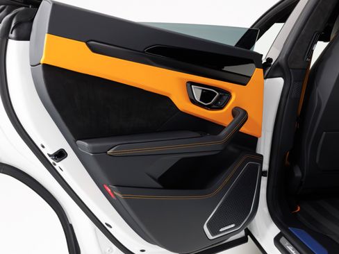 Used 2024 Lamborghini Urus S image 65