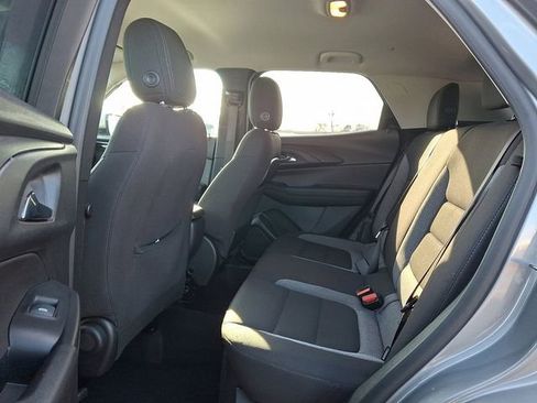 Used 2025 Chevrolet TrailBlazer LT image 10