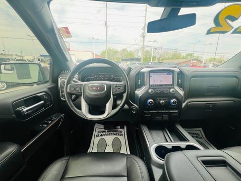Used 2022 GMC Sierra 1500 SLT w/ SLT Convenience Package AWD/4WD image 34