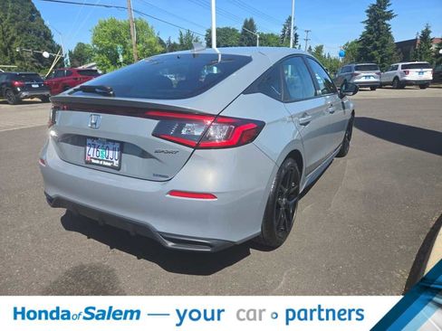 Used 2025 Honda Civic Sport image 4
