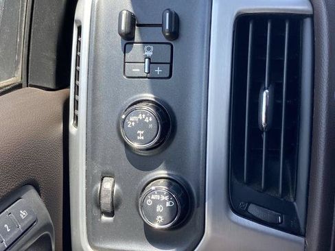 Used 2018 GMC Sierra 1500 SLT AWD/4WD image 13