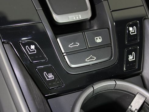 Used 2022 Porsche 911 Carrera 4 GTS image 31