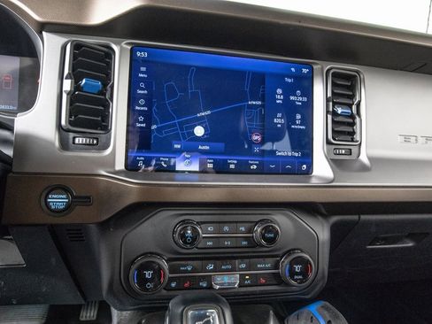 Used 2023 Ford Bronco Outer Banks image 21