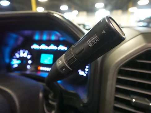 Used 2021 Ford F250 XL w/ Power Equipment Group image 18