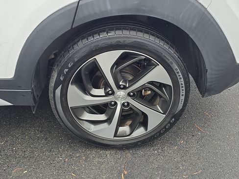 Used 2017 Hyundai Tucson Sport image 31