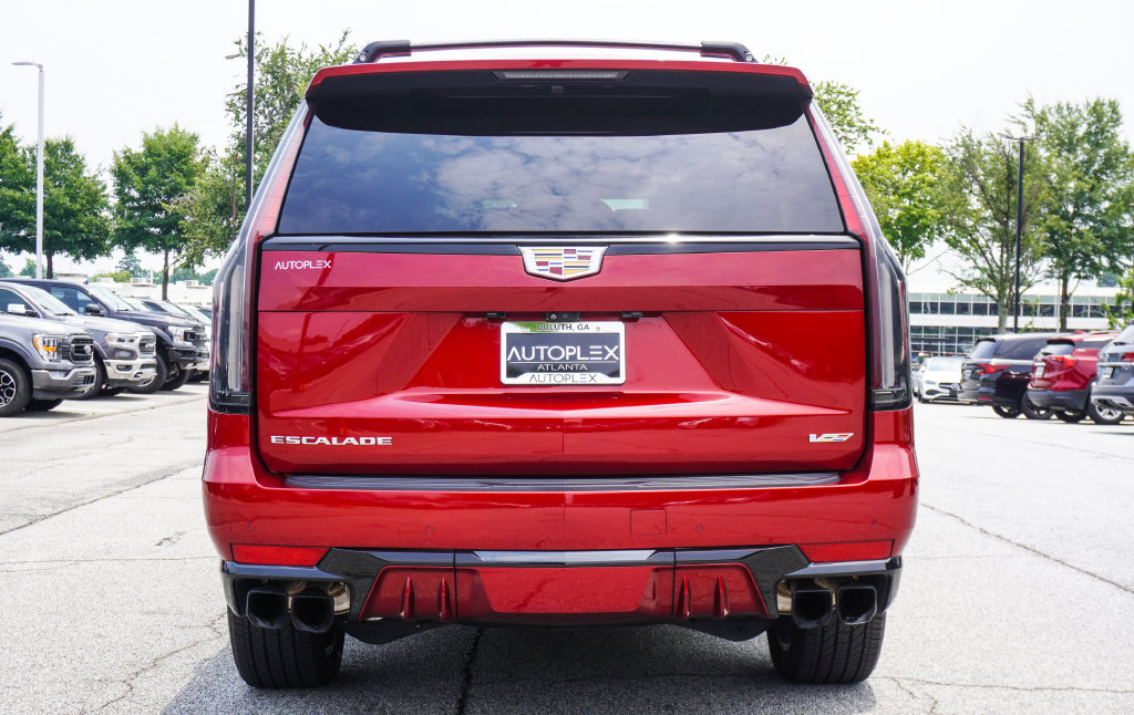 Used 2023 Cadillac Escalade V AWD/4WD image 37