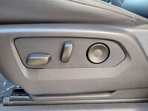 Used 2026 GMC Sierra 1500 SLT image 20