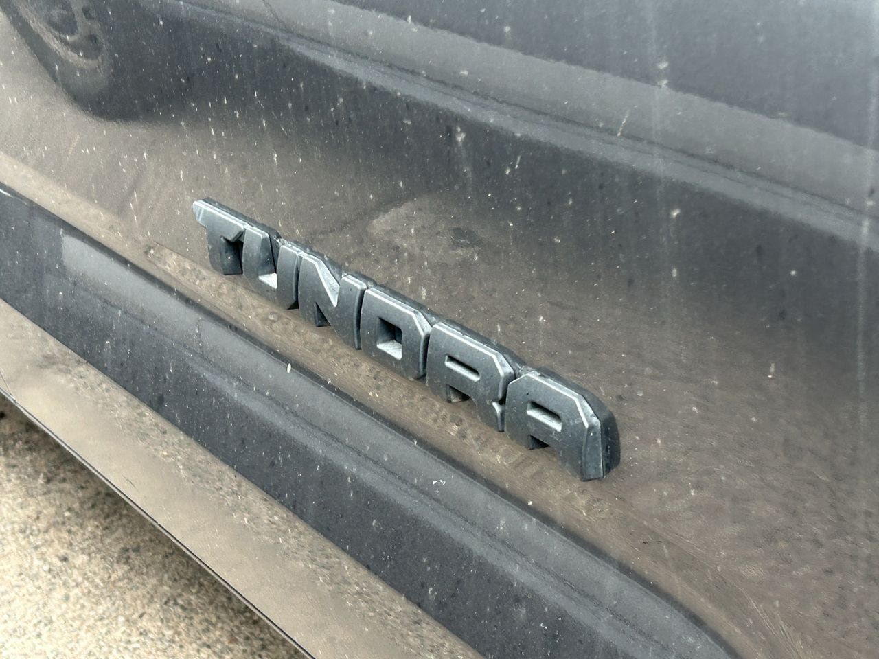 Used 2025 Toyota Tundra Limited AWD/4WD image 8